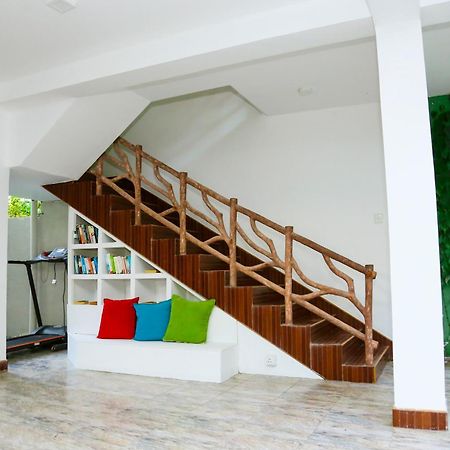 Eden Villa Hikkaduwa Buitenkant foto