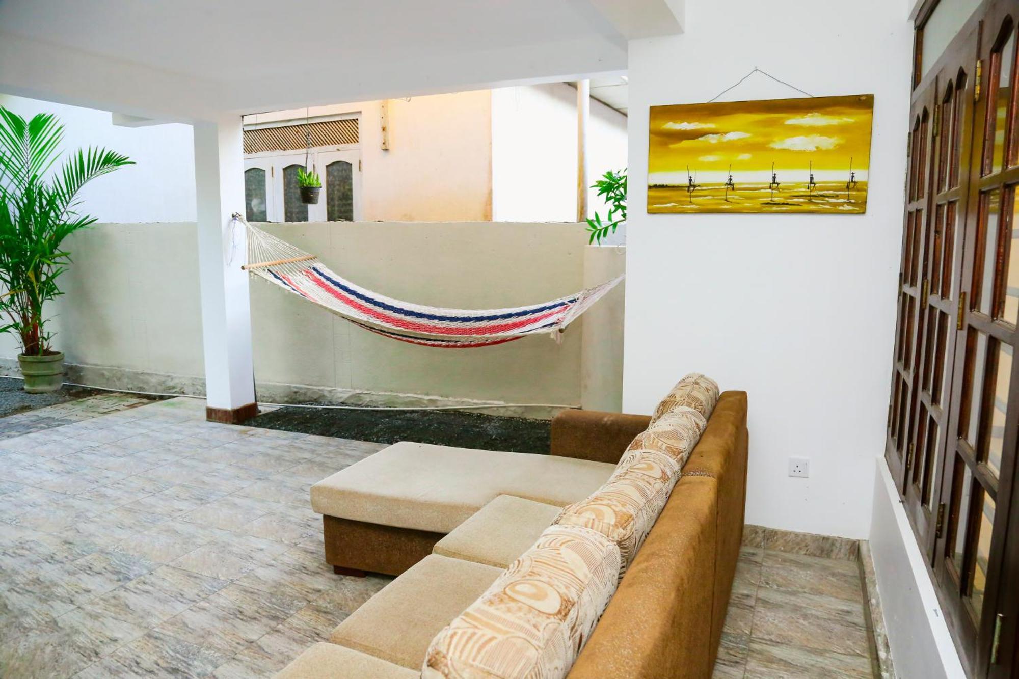 Eden Villa Hikkaduwa Buitenkant foto