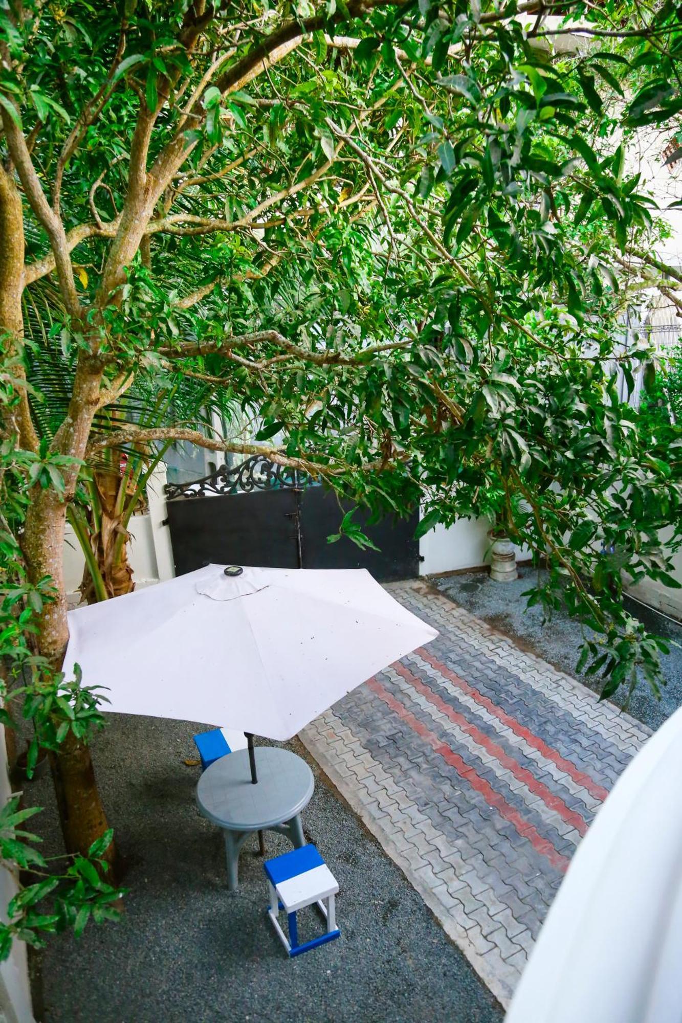 Eden Villa Hikkaduwa Buitenkant foto